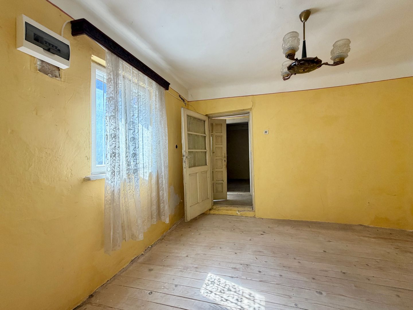 Casă cu teren 251 mp – zona Andronache, Strada Mențiunii - Poză 10