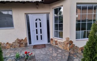 Vila noua, P+M, teren 350 mp - zona Bariera Traian - COMISION 0% - Poză 16