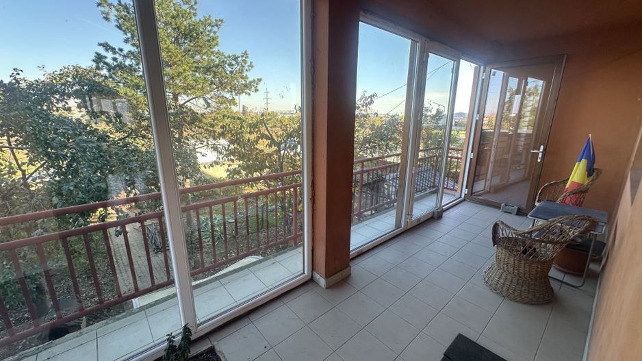 PANTELIMON, APARTAMENT-VILA 1E+M 230 MP, CURTE 516 MP! - Poză 12