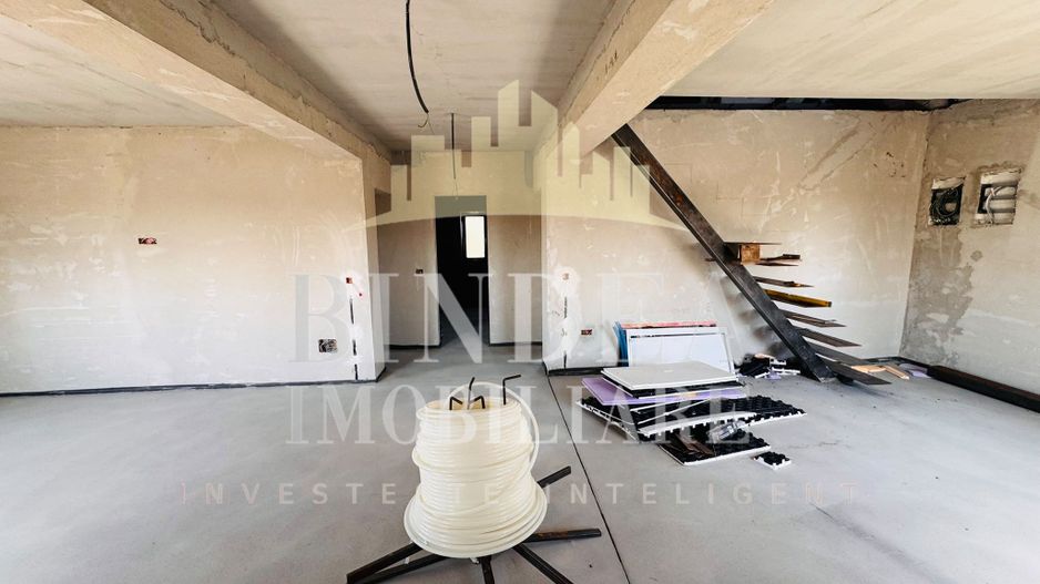 Casa individuala P+ M Pischia 167mp utili, 723mp teren - Poză 7