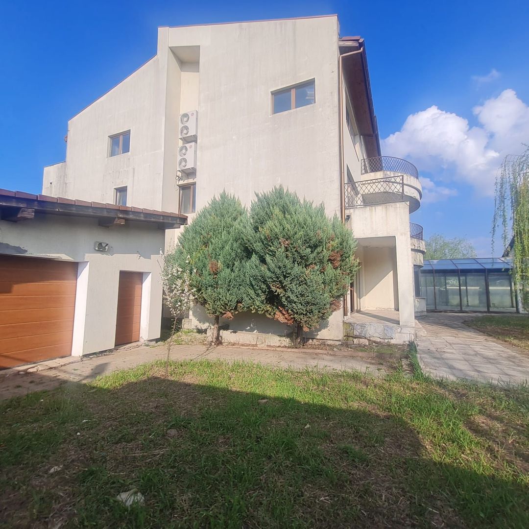 Vilă Impresionantă în Pipera – Oportunitate Unică de Investiție - Poză 1