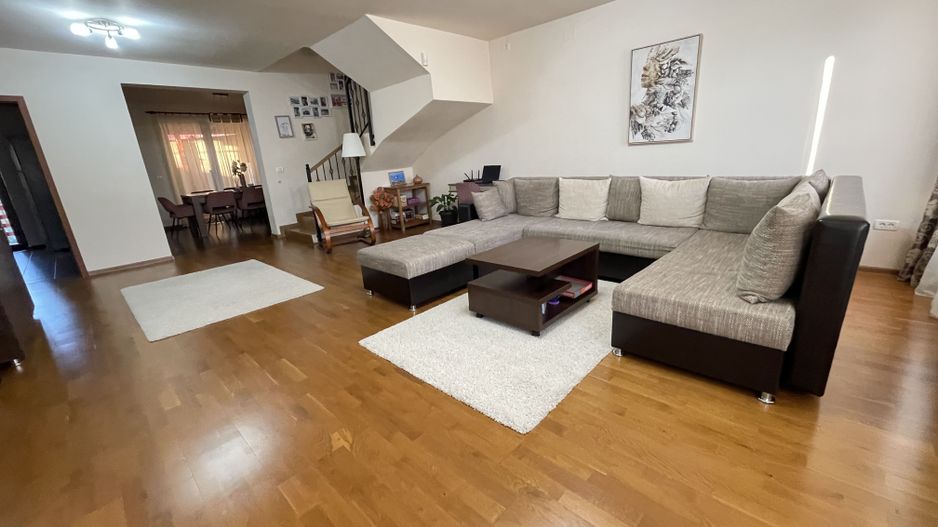 Casa moderna, frumos amenajata in zona Bogdanestilor - Poză 1