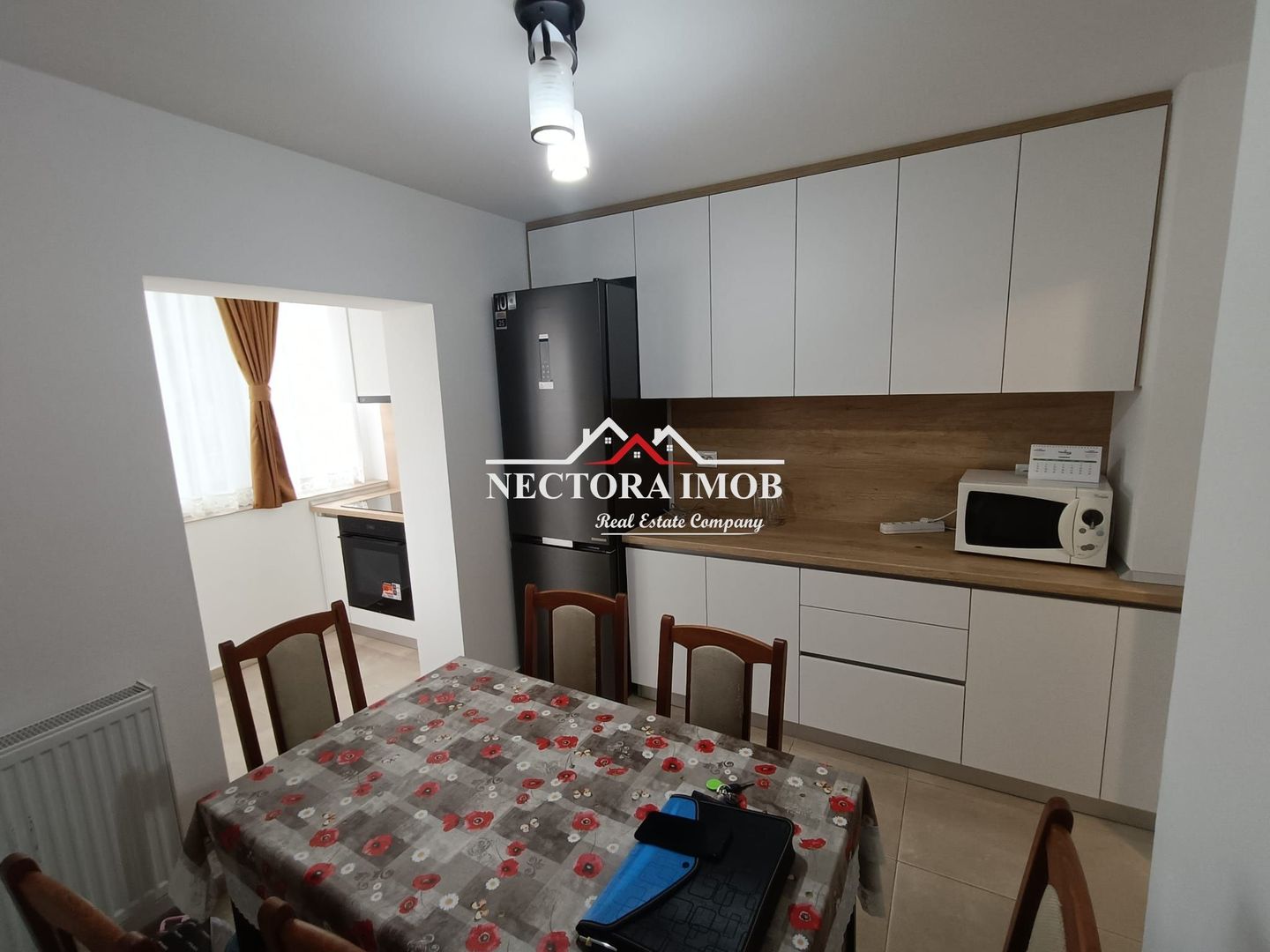NECTORA IMOB-Apartament 3 camere, 67 mp, Parcare, Sf. Apostol Andrei - Poză 2