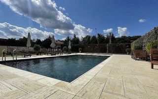 TRIANA 3 CAMERE | CURTE | PISCINA | GYM - Poză 16