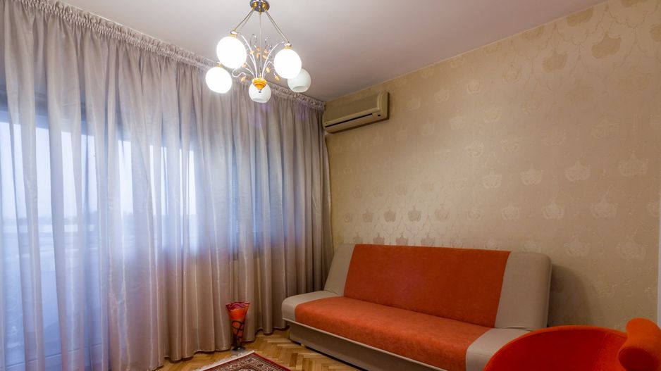 4 Camere de inchiriat, zona Libertății-vedere CASA POPORULUI - Poză 15