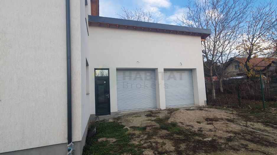 Vilă Spațioasă cu Vedere Superbă la Lac – Ghermănești Confort, Eleganță și Intim - Poză 7