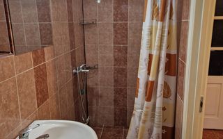 1 camera, la curte comuna, Brancoveanu, centrala proprie - Poză 4