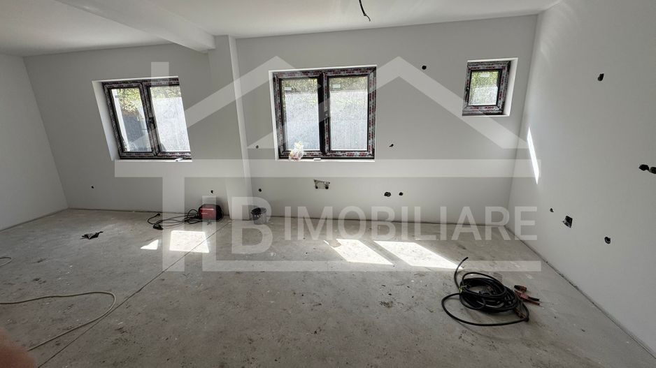 Casa cu 5 camere, 128mp, Zona Corunca - Poză 11