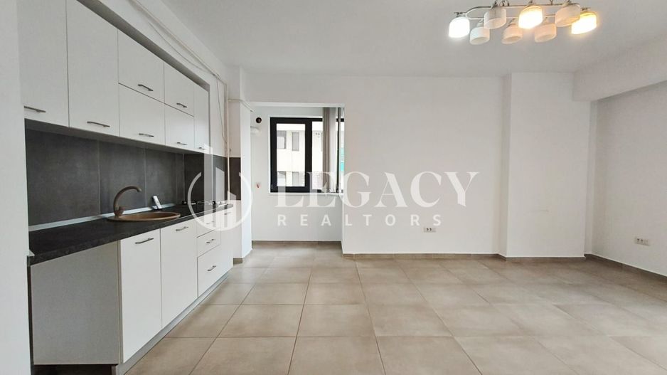 Spatiu birou modern cu 2 locuri de parcare in Grand Beetle Pacurari - Poză 3