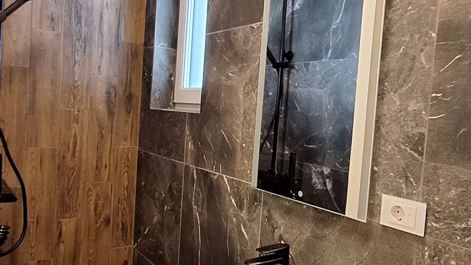 Duplex superb despartit prin garaj - Poză 24