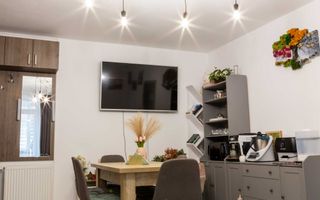 Apartament cu 3 camere, parcare și boxă, zona Regal – Baciu. - Poză 2