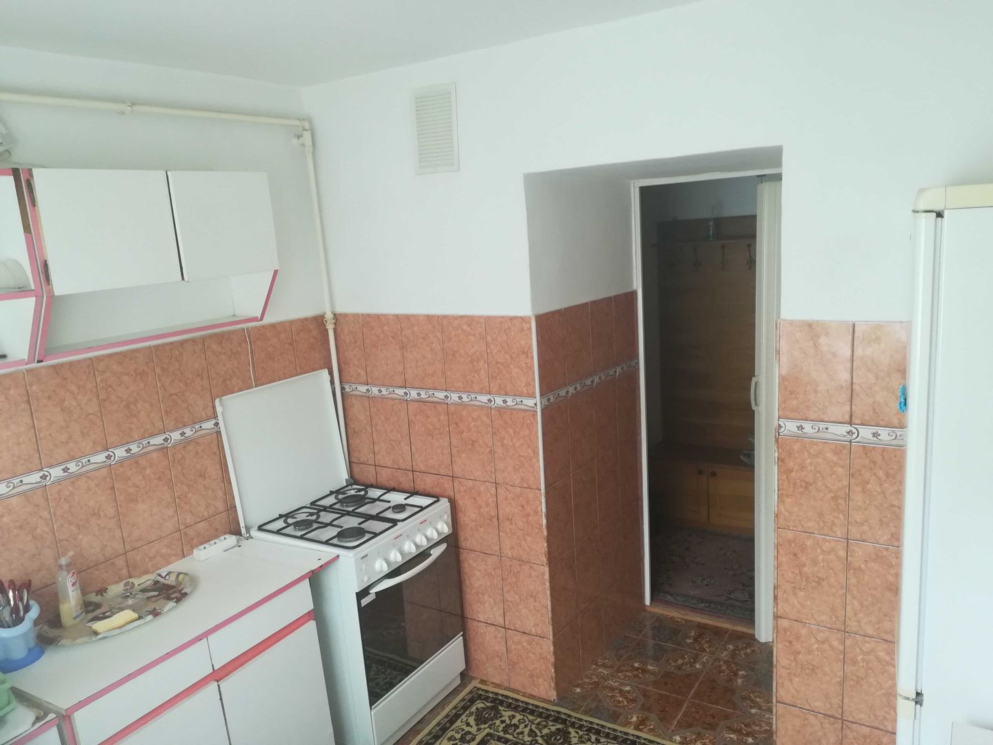 Apartament 2 camere in Micro 16 - Poză 2
