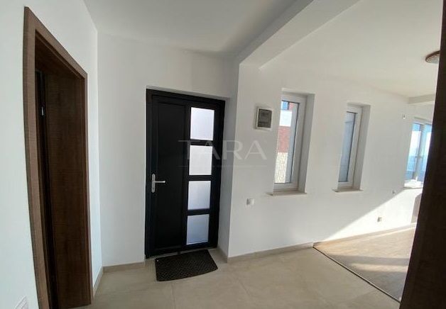 Apartament cu 3 camere finisat în zona Grigorescu, Cluj-Napoca. - Poză 2