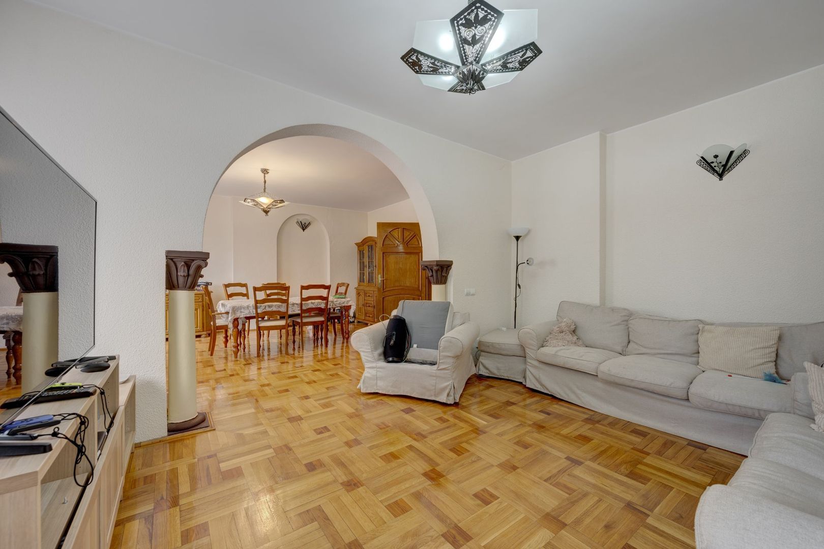 3 IMOBILE - LOT 676 MP - RECONSOLIDATE - ROMANA VICTORIEI - DOROBANTI - Poză 9