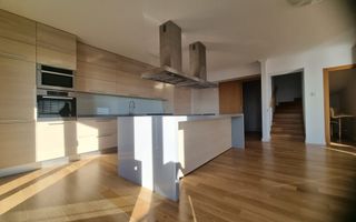 Vanzare penthouse cu view spectaculos in Complex Upground - Poză 17
