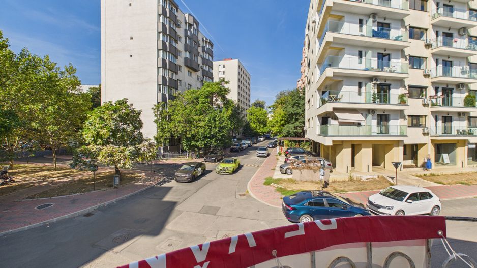 Casa cu 8 camere de vanzare | rezidential si comercial | Nerva Traian - Poză 24