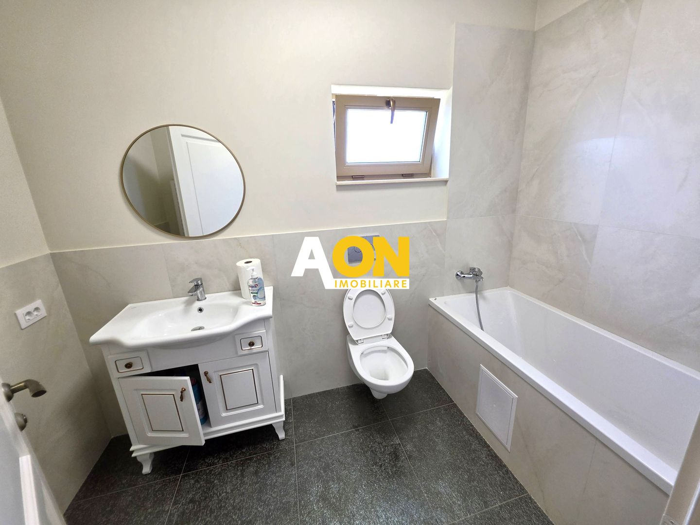 Casă nouă, 4 camere, mobilată, utilată, 418 mp teren, Micești - Poză 13