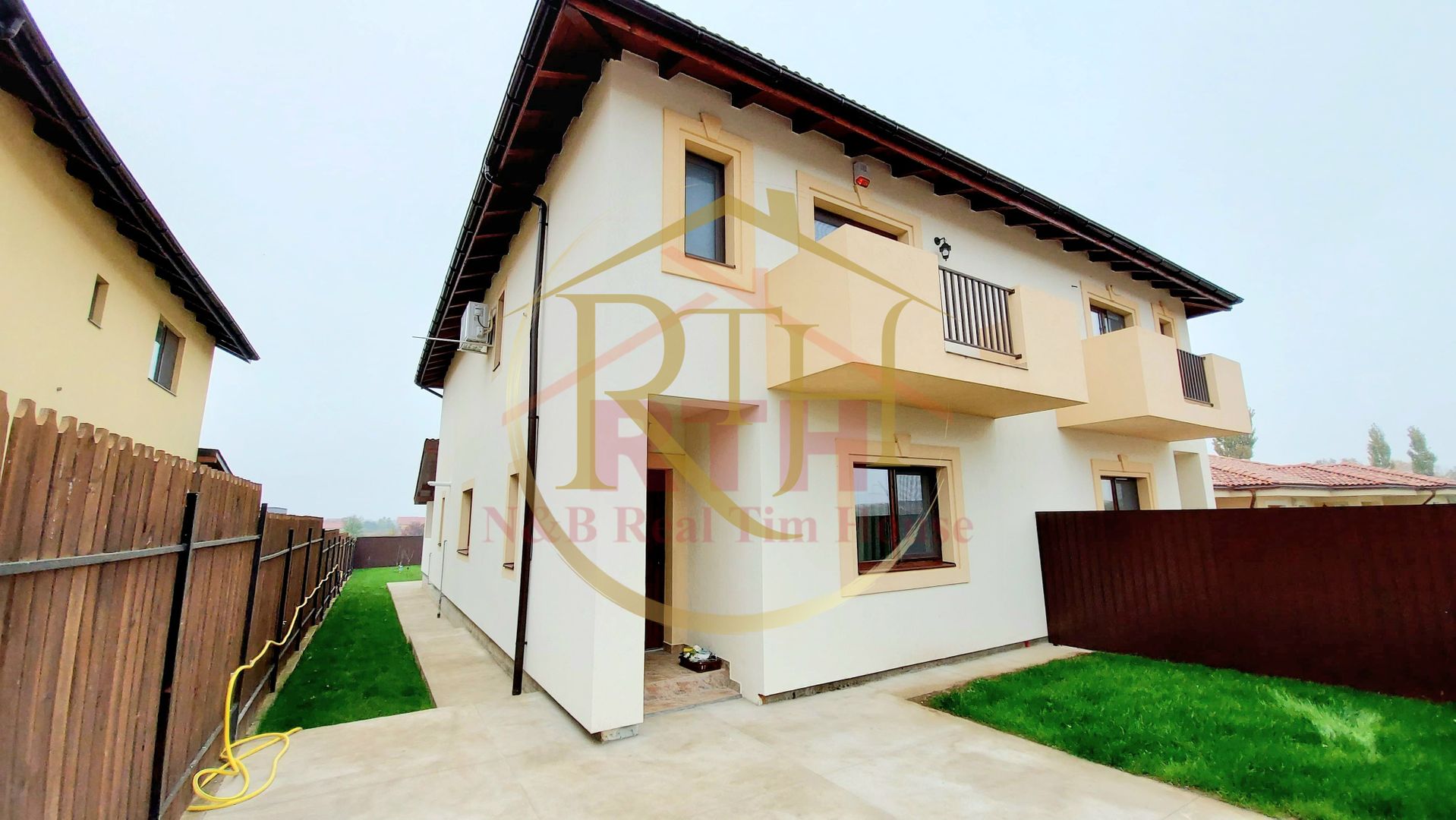 Oferim spre inchiriere casa-duplex cu 4 camere,3 bai,Dumbravita,aproape de Lidl - Poză 1