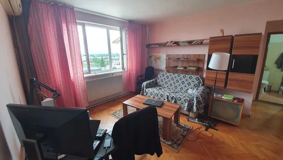 APARTAMENT 3 CAMERE 1 MAI METROU - Poză 2
