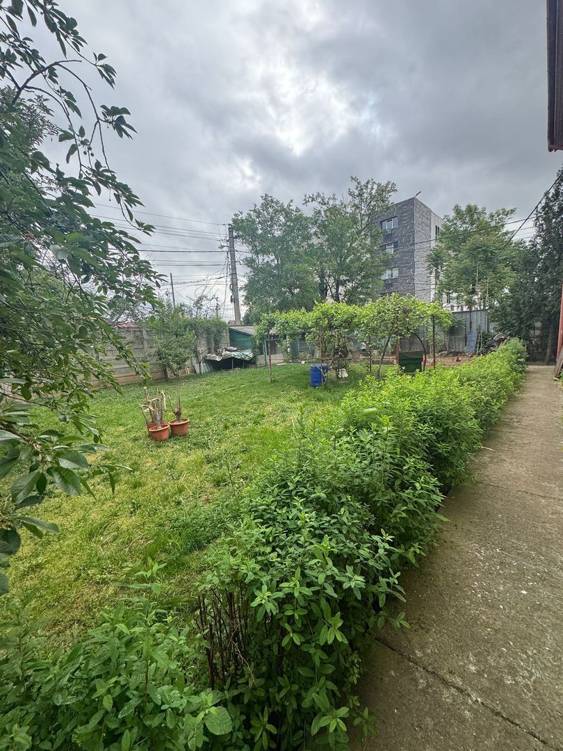 Casa de închiriat 7 camere Sector 4, ideal pentru clinica, gradinita - Poză 13