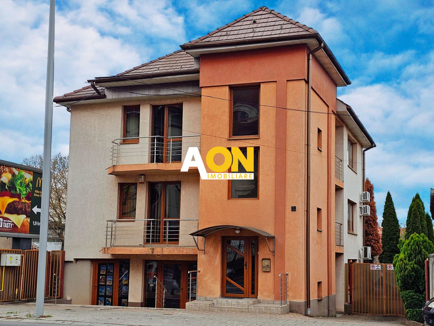 Cladire de birouri P+2, zona HCC - Cetatea Alba Carolina - Poză 1