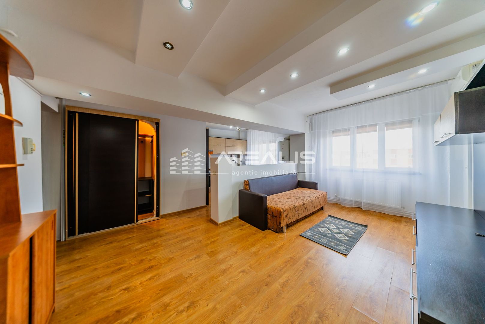 ÎNCHIRIAT!!! Închiriere apartament 3 camere –Micălaca - Poză 5