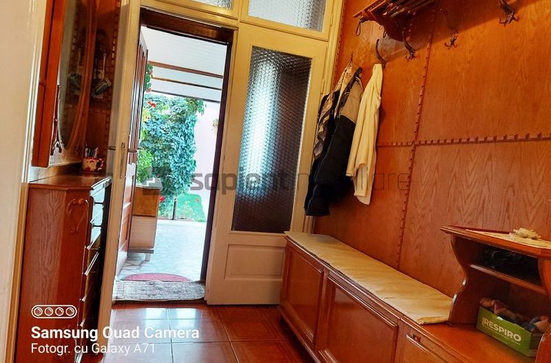 Casa cu 4 camere in zona Armatei Romane - Poză 15