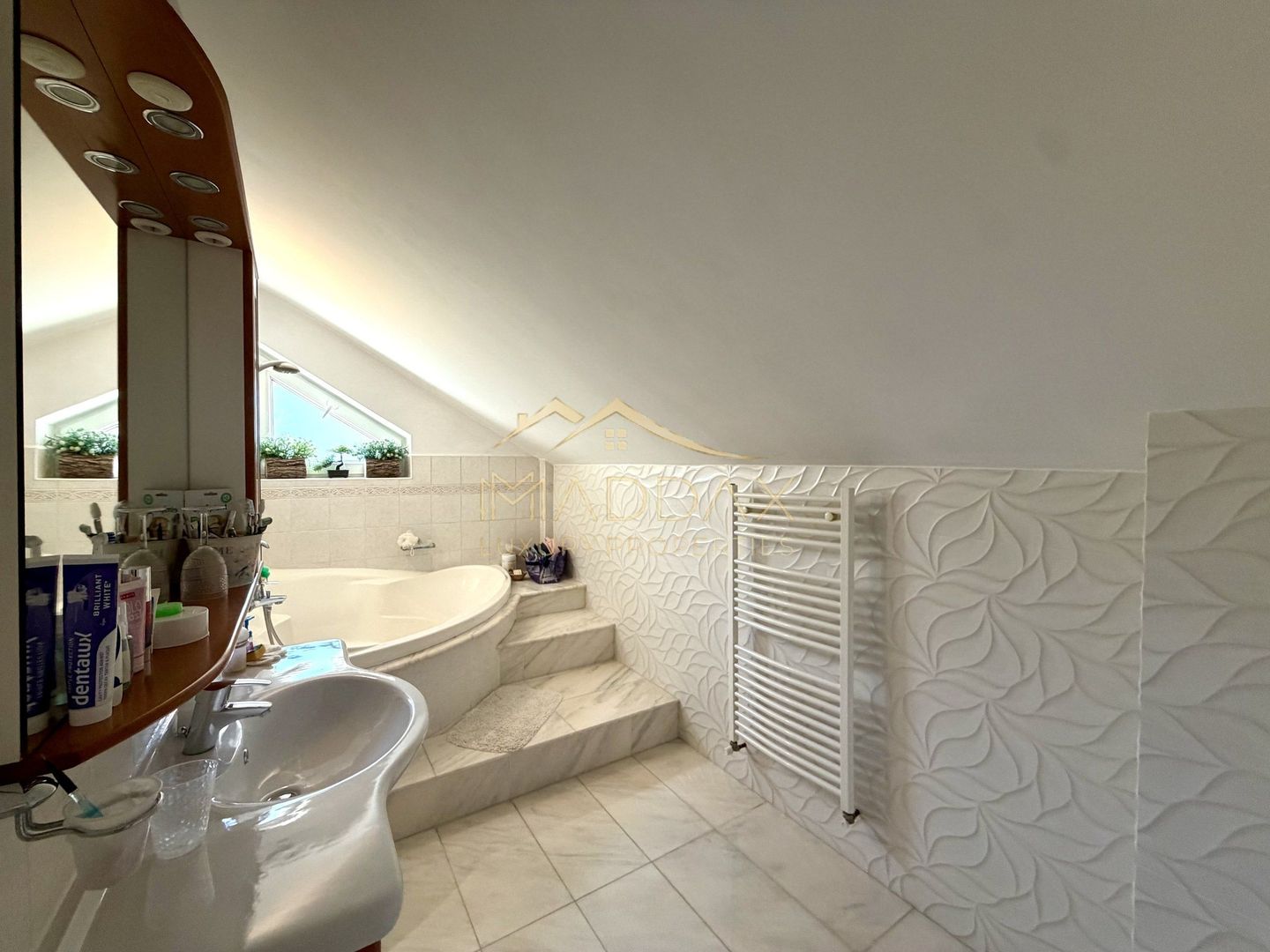 Vila cu 6 camere *485 mpc // *1.670mp teren* // 8 locuri parcare // Sisești - Poză 39