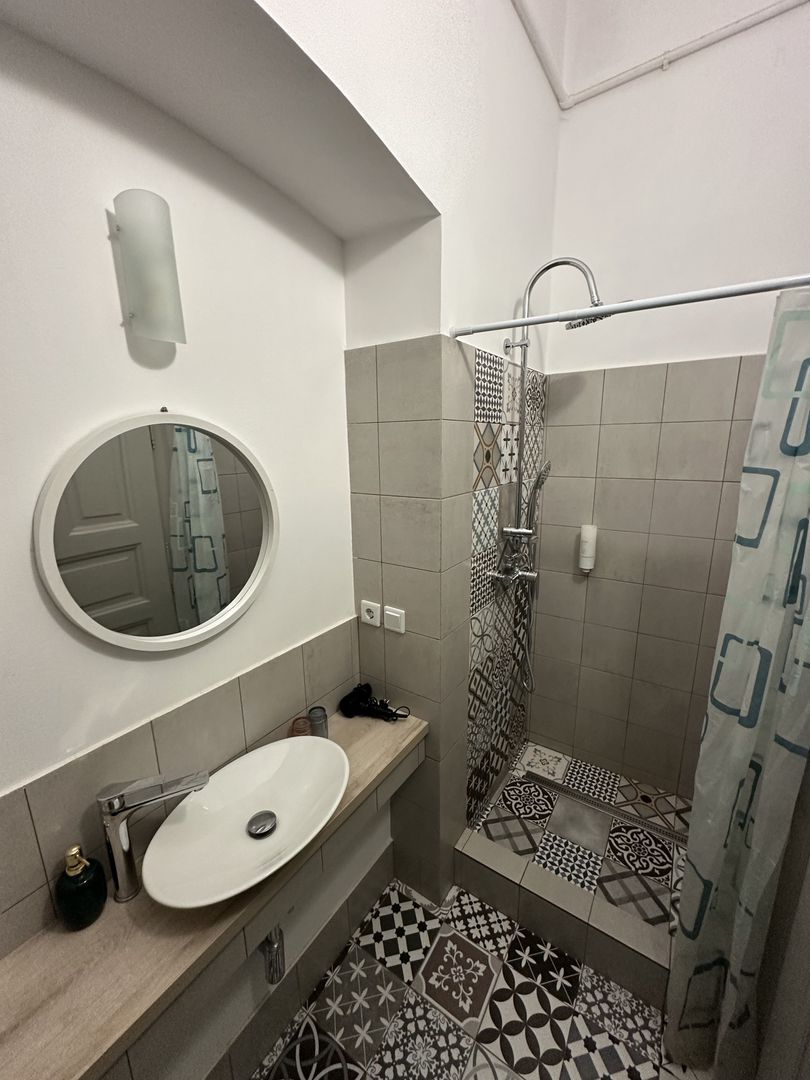 Spatiu de birouri in cladire istorica - Poză 17