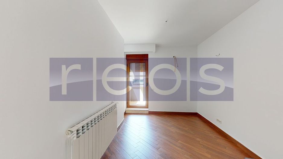 OPORTUNITATE | VANZARE | 4CAMERE ETAJ 4 | BELLER | DOROBANTI - Poză 3
