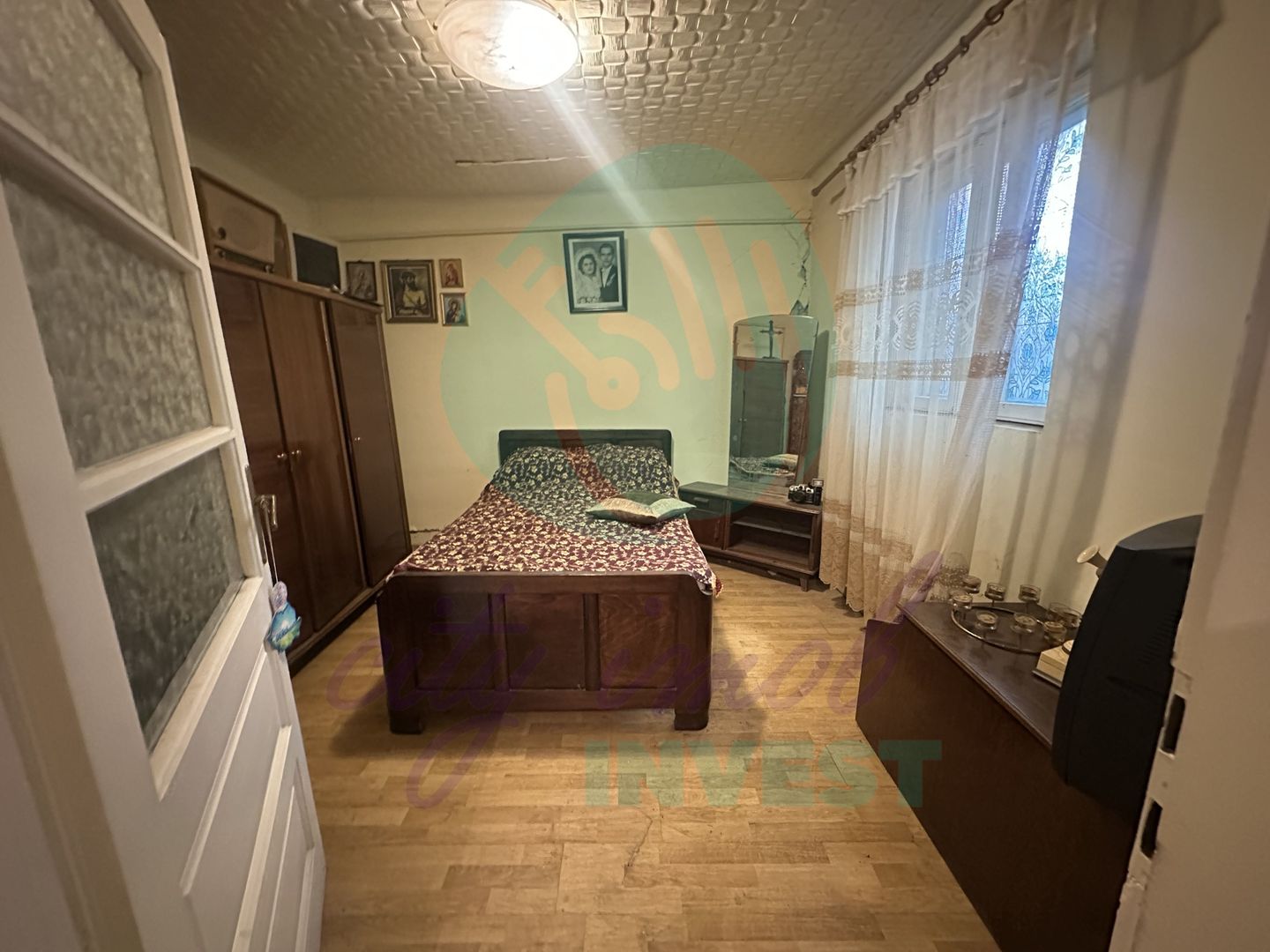 Casuta batraneasca cu teren 184 mp de inchiriat - Poză 10