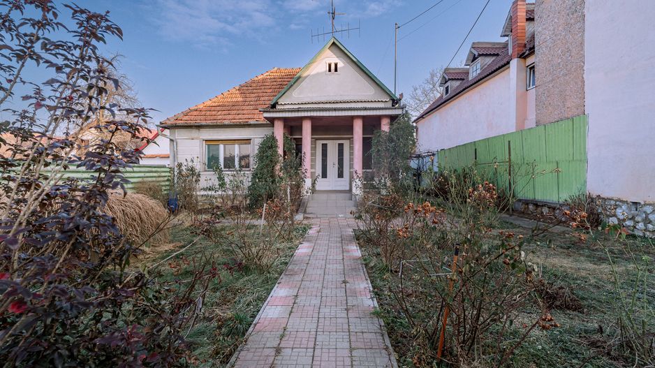Casă, 6 cam, 2 bucătării, 2 băi, #Aleșd, 80 000 E. Comision 0 - Poză 2