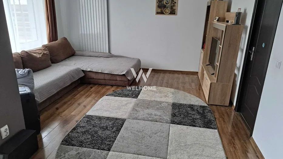 Casă de vânzare în Zăvoi – confort, spațiu și intimitate - Poză 3