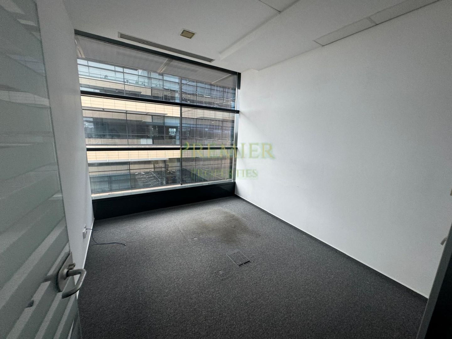 Spatiu birouri 881 mp 12 euro/mp de inchiriat in cladire de birouri Baneasa/ DN1 - Poză 5