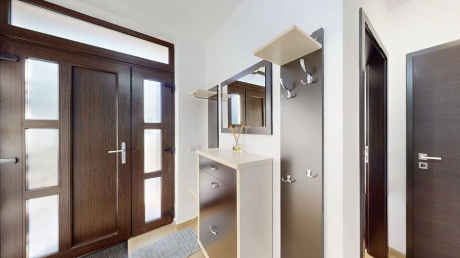 Casa individuala cu pivnita in Sura Mica, zona Salii de sport - Sibiu - Poză 20