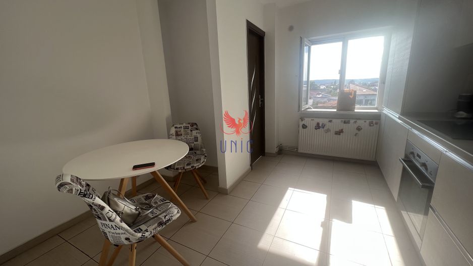 Apartament 3 camere 1 Mai M-uri zona Ciuperca - Poză 4