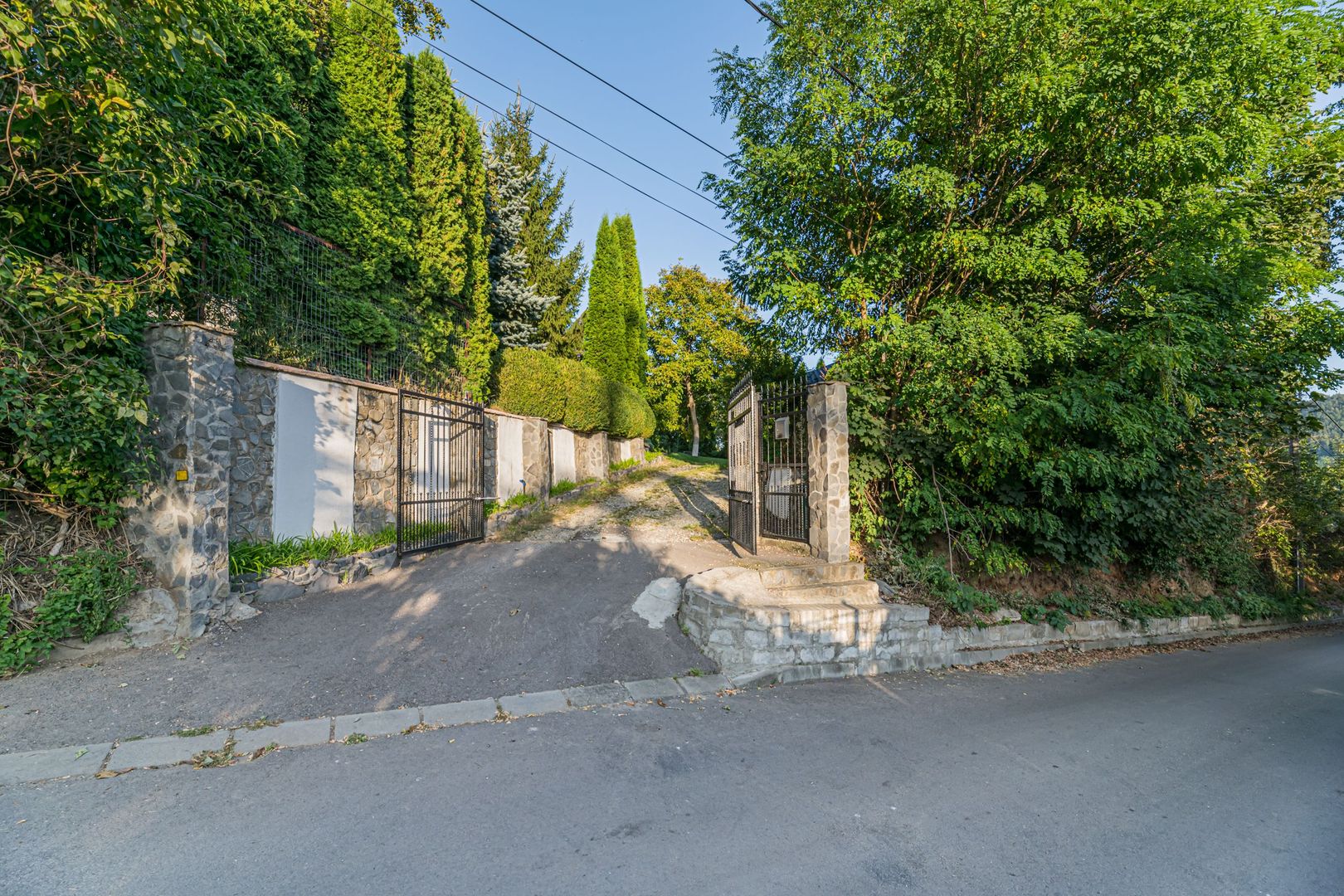 Vila de lux,  de inchiriat! Drumul Poienii! - Poză 47