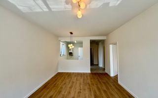 Apartament 3 camere decomandat, finisat la alb (NCL-Ra-3A-ap.4) - Poză 2