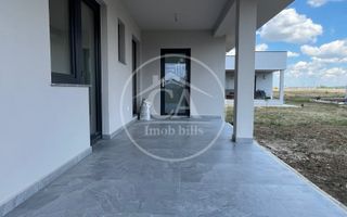 Casă de vânzare cu 4 camere în Santandrei , Bihor - Poză 4