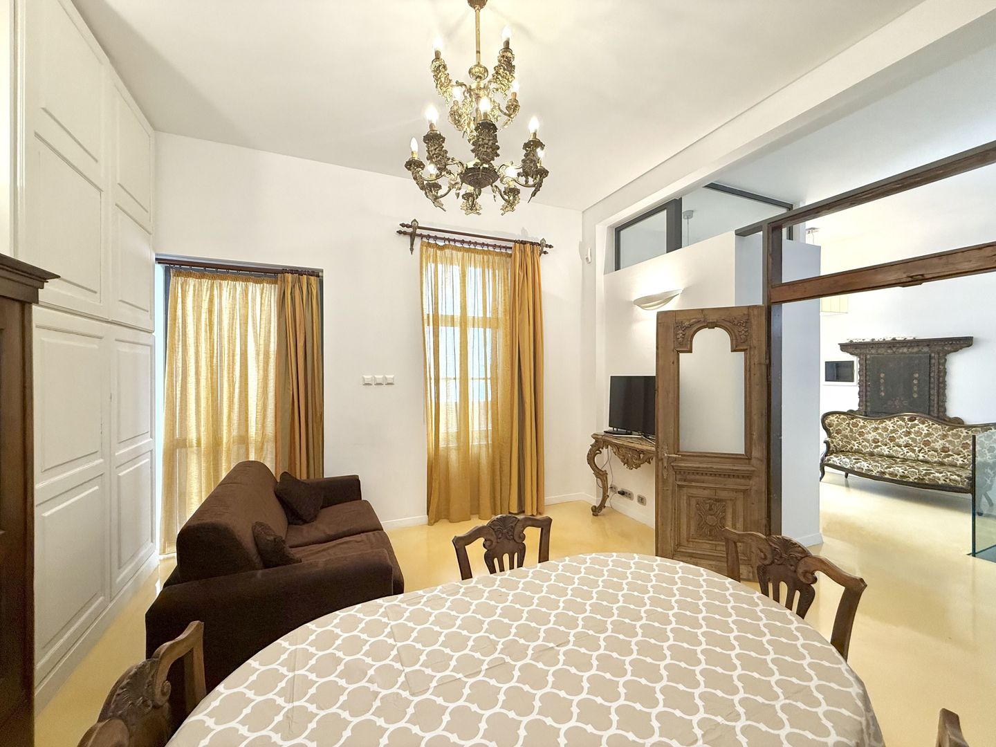 Apartament 3 camere, elegant si spațios, in Piața Unirii - Poză 9