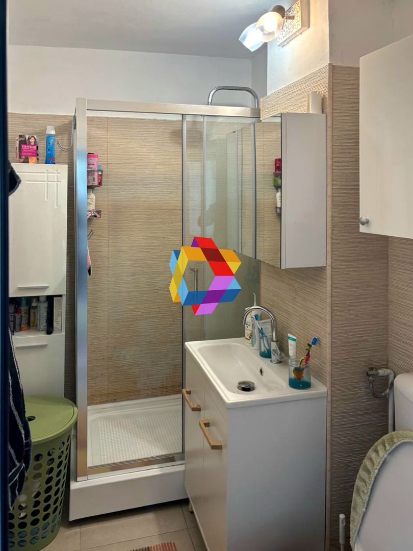 Apartament cu doua camere, zona Astra - Saturn, 50 mp - Poză 7