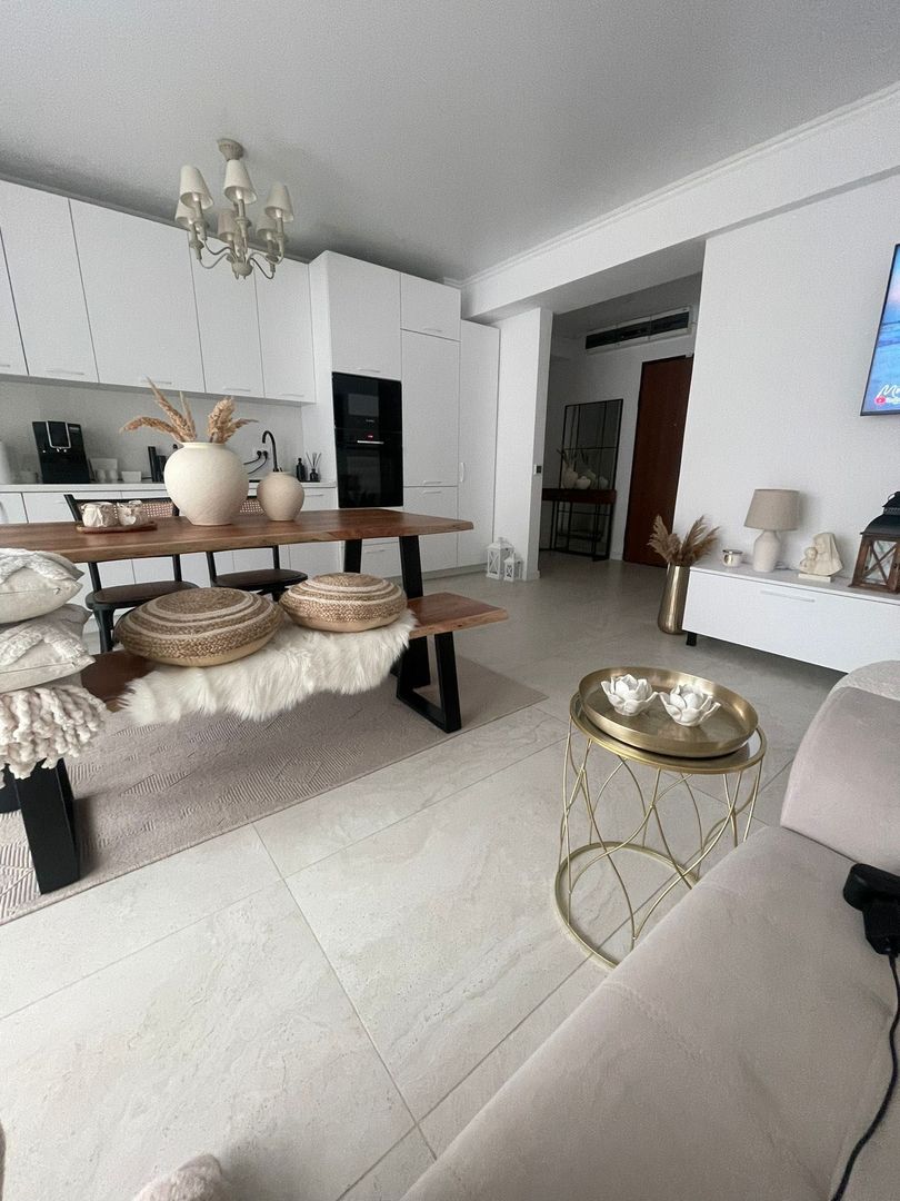 Apartament cu 3 camere de vânzare Pipera - Poză 2