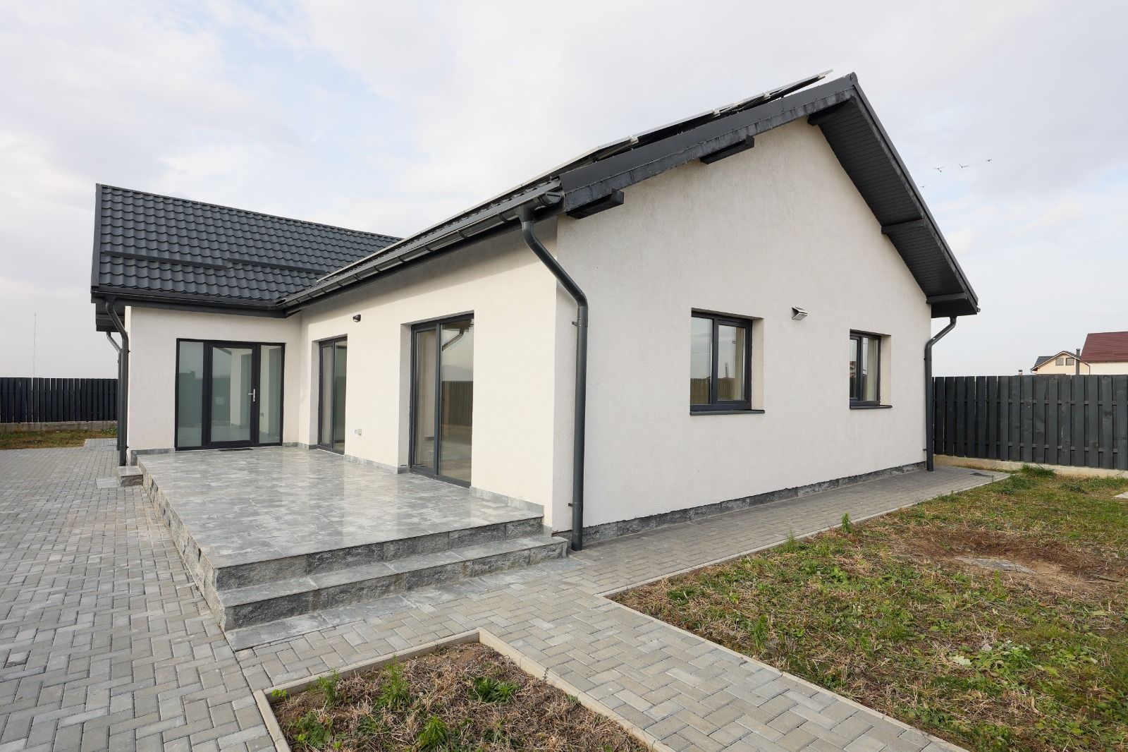 Casă modernă pe parter Bod | Teren 505 mp - Poză 3