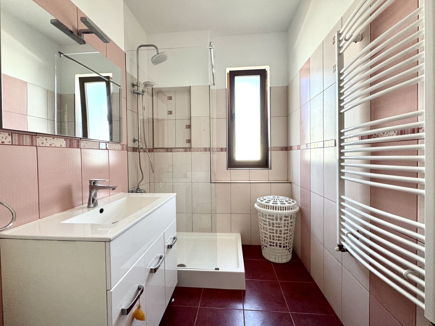 Apartament 2 camere, spațios si primitor, lângă pădure, zona Fropin - Poză 19