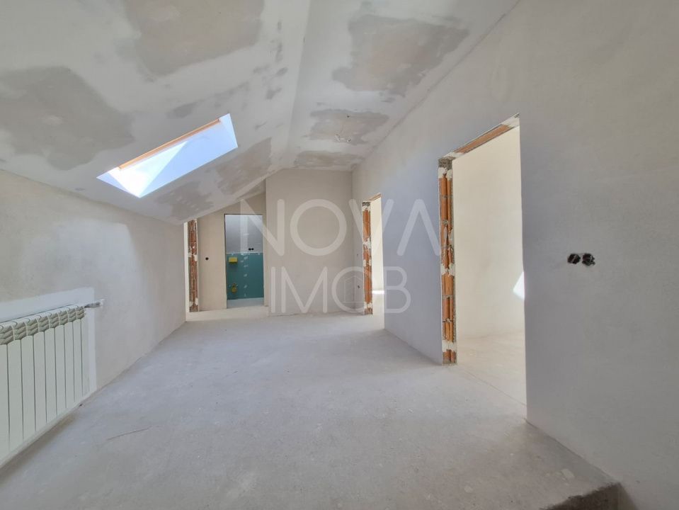 Casa generoasa cu 5 camere, 2 bai, dressing si parcare – Sura Mica - Poză 9