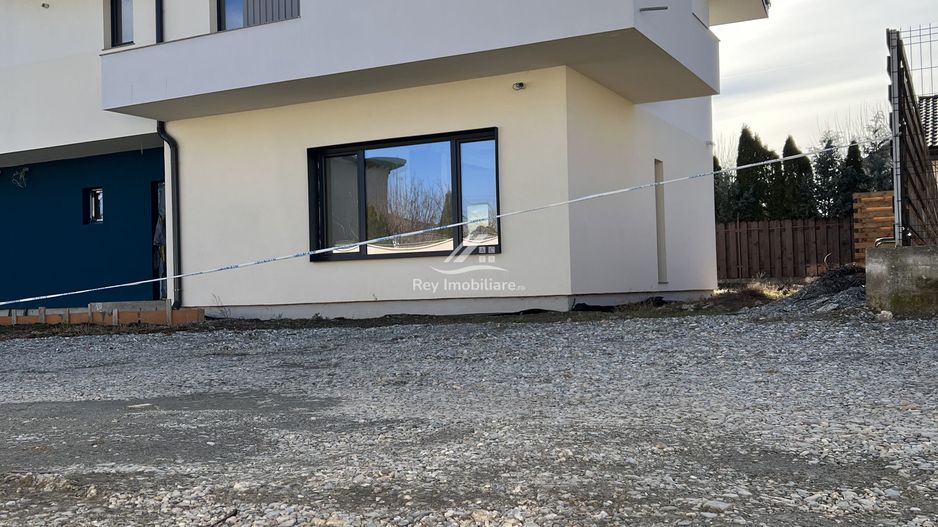 Casă construcție de Lux de vânzare în Șelimbar zonă bună - Poză 3