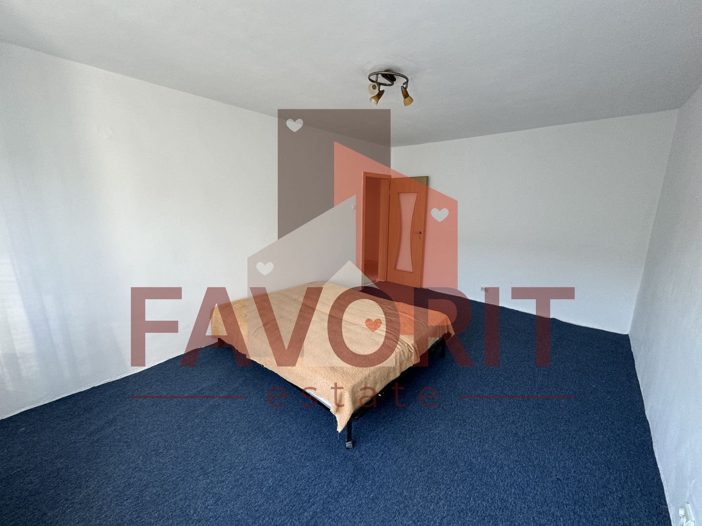 Decomandat. Model spatios. Disponibil imediat. Etaj intermediar. - Poză 2