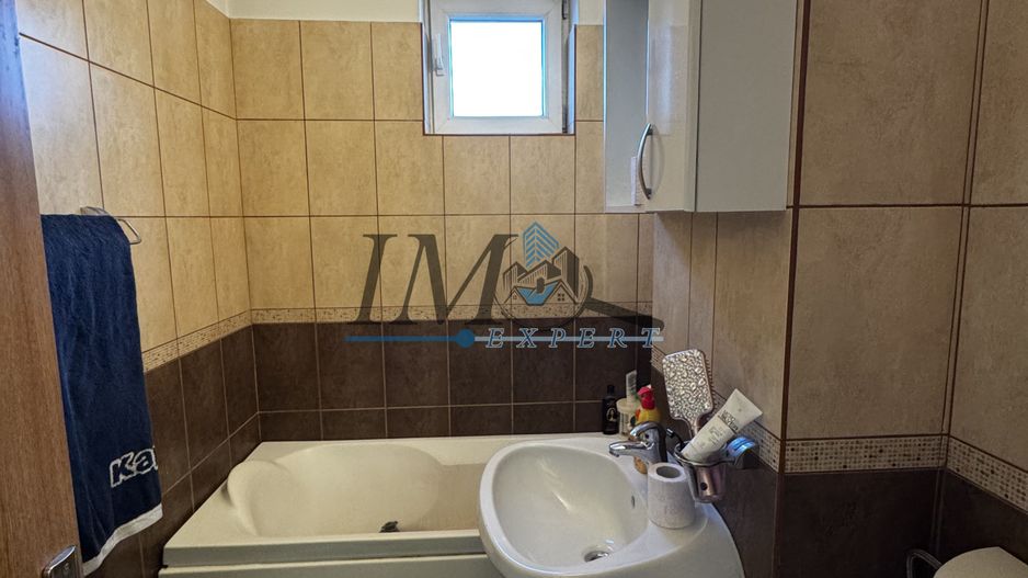 Apartament cu 3 camere de vânzare în Alba Iulia zona Tolstoi - Poză 6