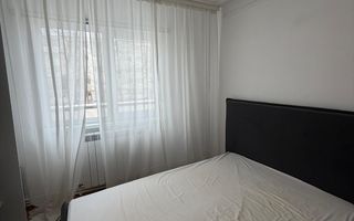 Vanzare apartament cu 4 camere in Micro 39b( k-uri), etaj 1, - Poză 6