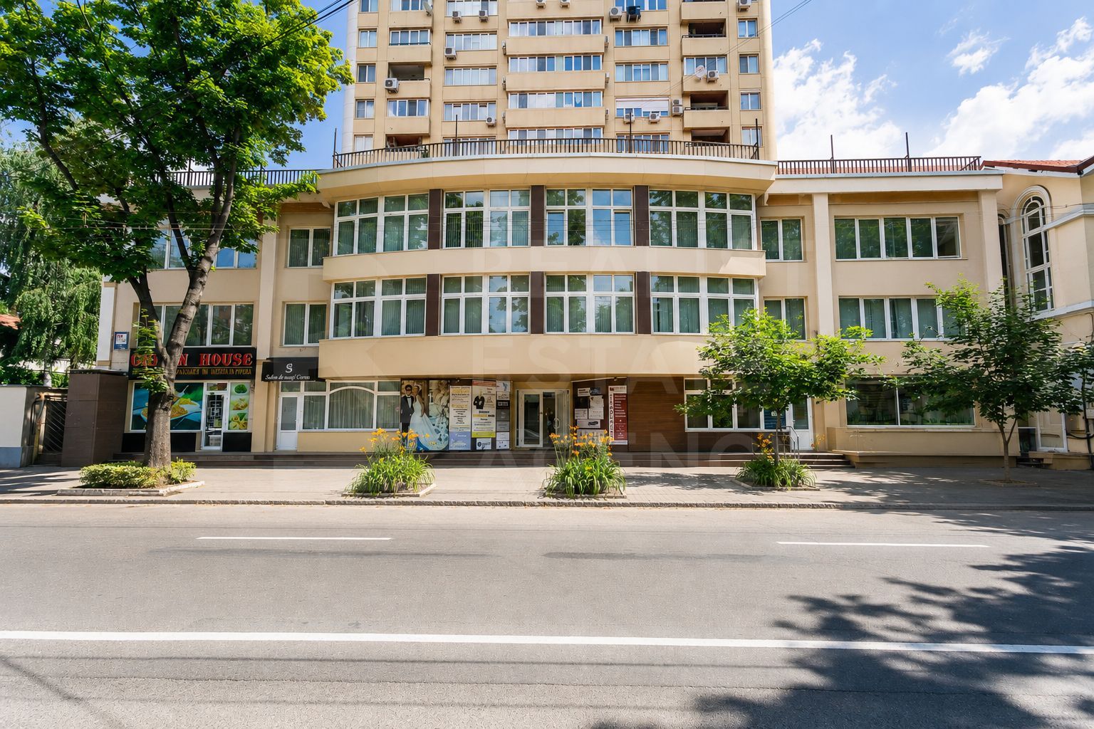 Chirie, oficiu, 116 mp, str. București, Centru - Poză 1